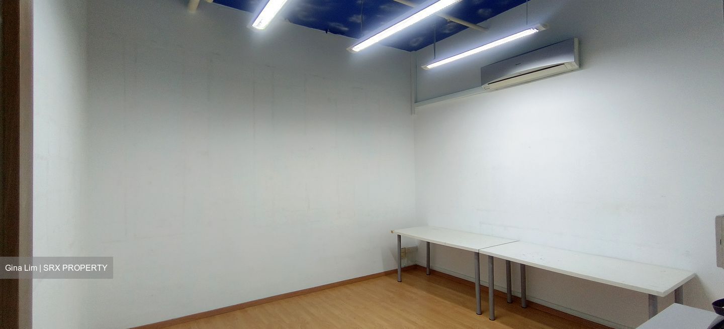 Midview City (D20), Retail #440181711